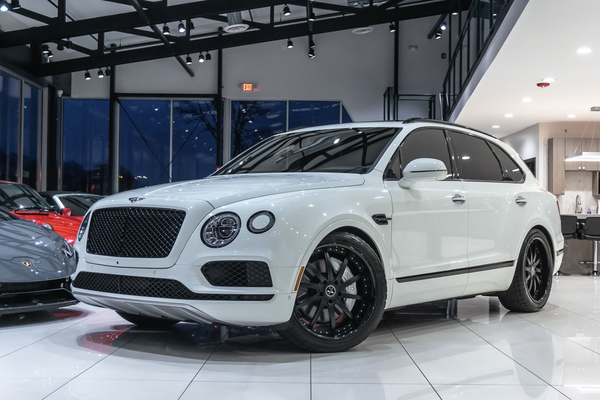 Wallpaper #On31844Bnwiau_P6Kw5y59 Used 2017 Bentley Bentayga W12 SUV Msrp 243k Loaded Serviced