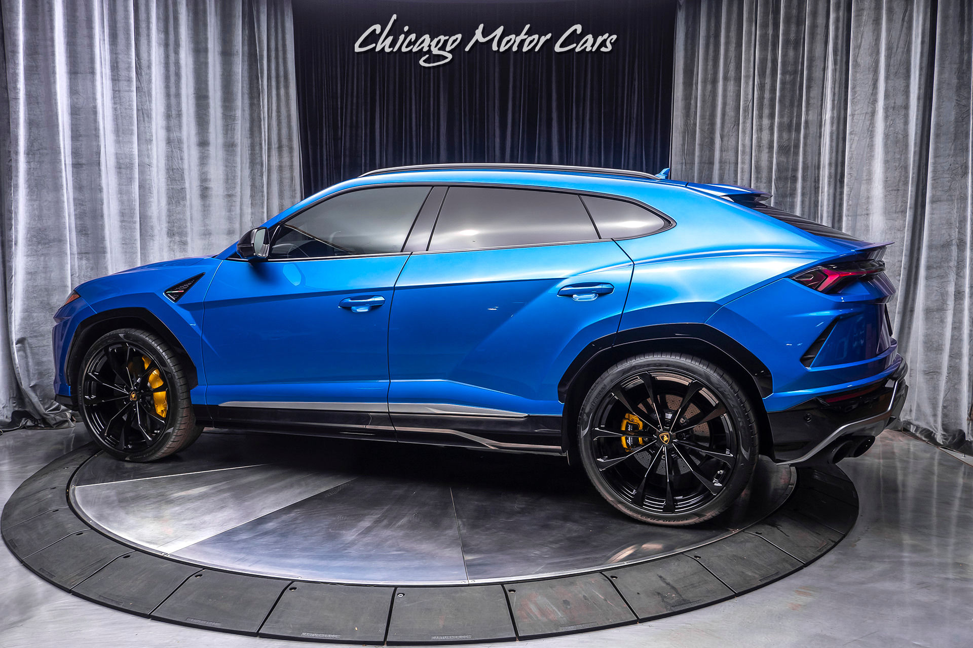 Wallpaper #Pn32844Bnwiau_P6Iw6S12 Used 2019 Lamborghini Urus Awd SUV Msrp 243k Loaded with Factory