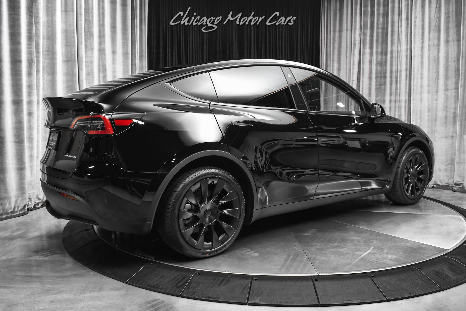 Wallpaper #4mdnCJMBSpphPi3-oMps168 Used 2022 Tesla Model Y Long Range Awd SUV Solid Black Autopilot