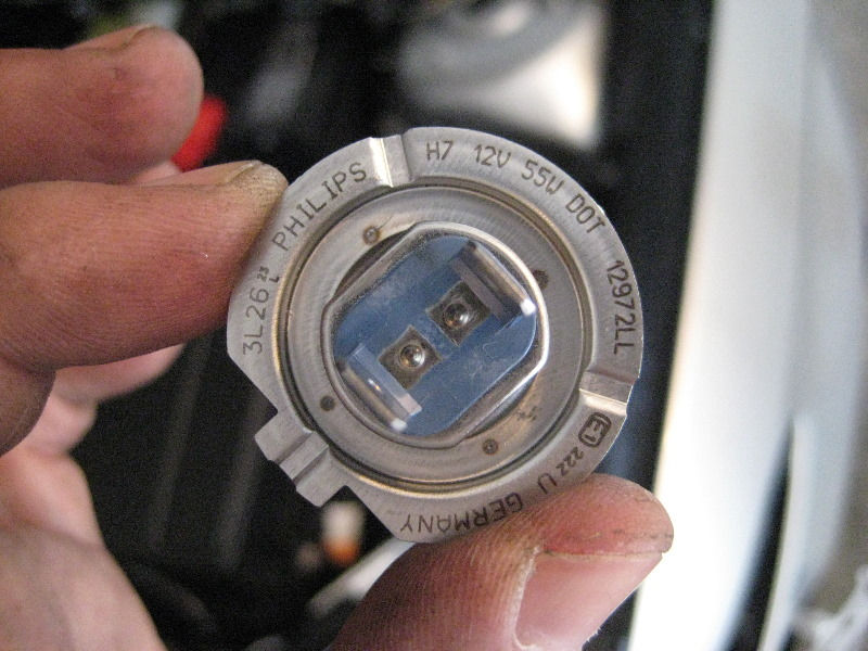 Wallpaper #_bkg35IBJvJKYCmE2wi4351 Fusion Headlight Bulb Replacement