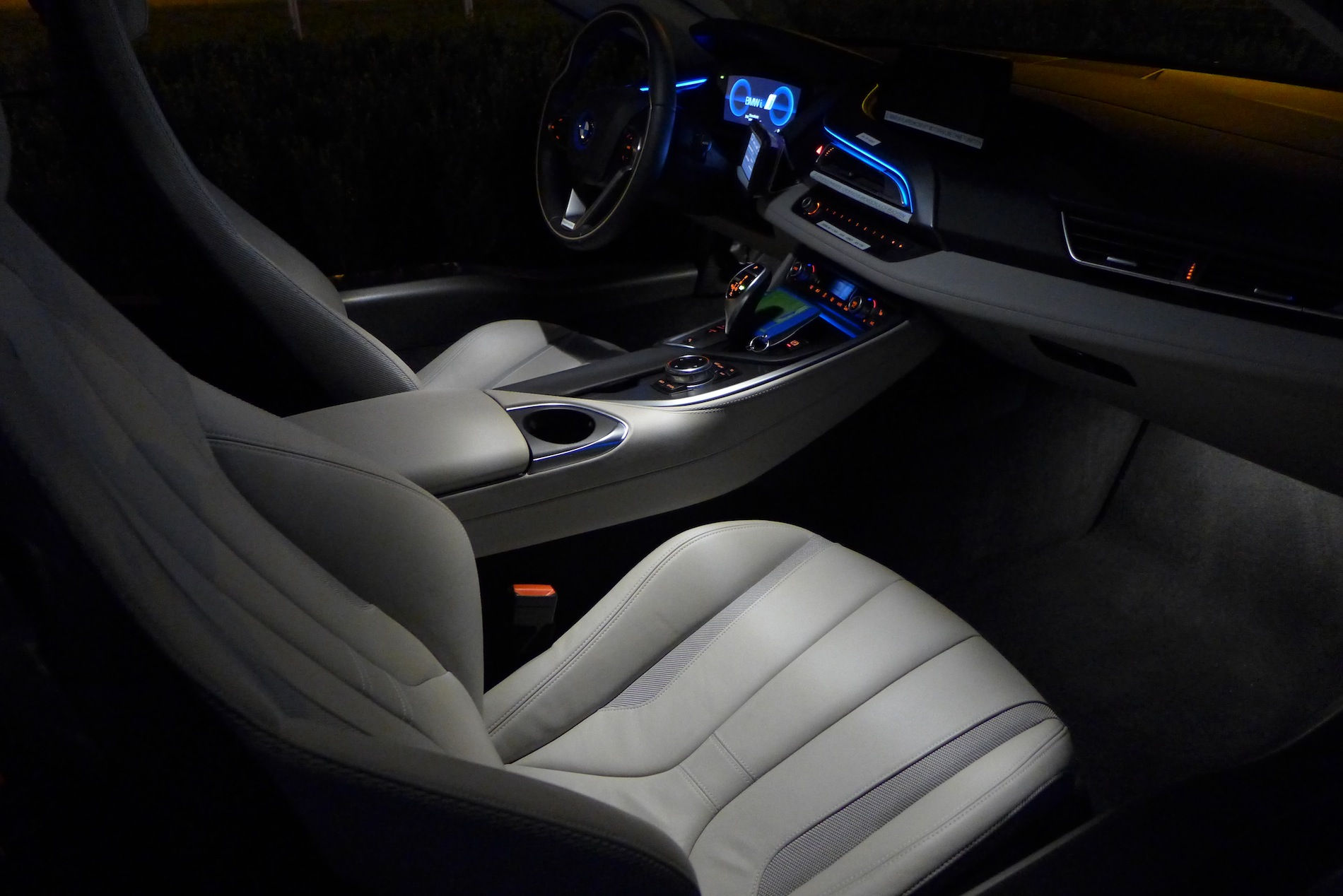 Wallpaper #mv-oa5MB3lSXT3zUTOir115 BMW Light Days Workshop Showcases Laser Light and Future OLED Technology