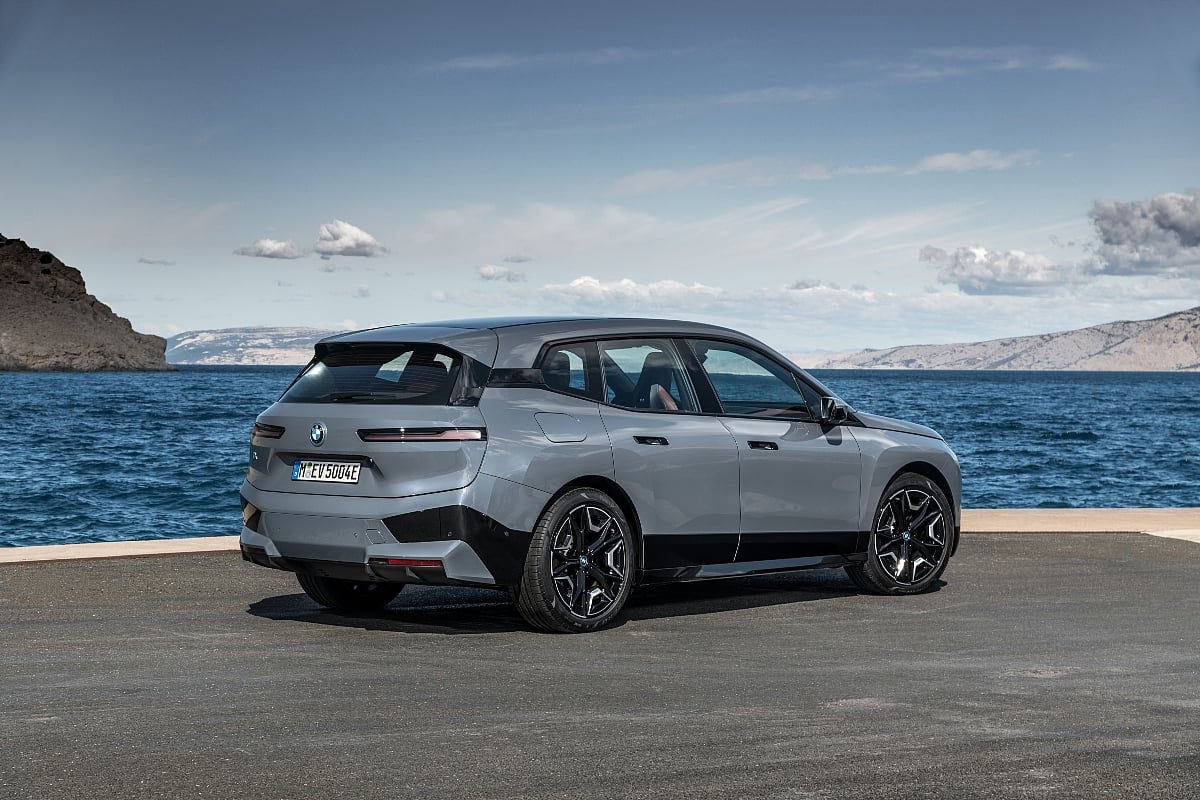 Wallpaper #tmfa_JIBSpphPi3-l5kk11 BMW Ix Production Spec Electric SUV Unveiled