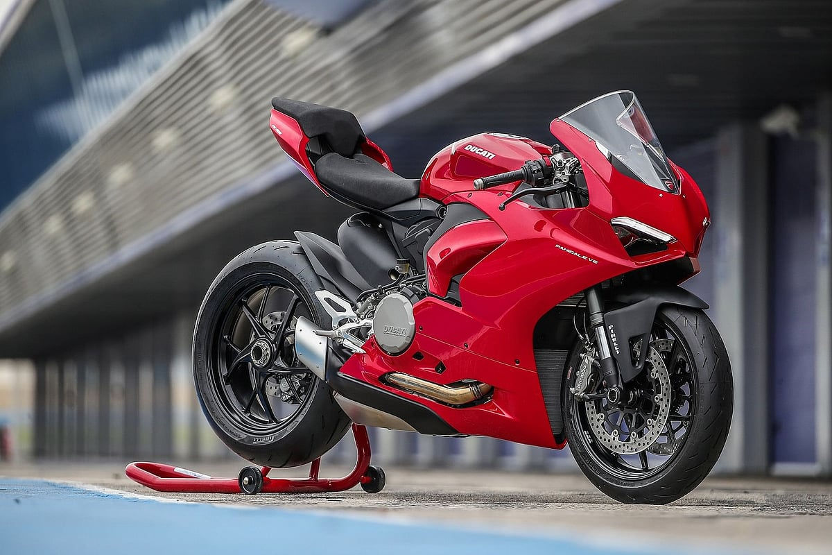 Wallpaper #nnT8zI4B_8f4nGFajnTf39 Ducati Panigale V2 Launched in India at Rs 1699 Lakh