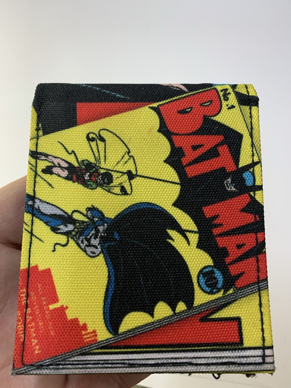 Wallpaper #lmda55IBSpphPi3-BTcb256 DC Comics Classic Batman Issue 1 Bi Fold Wallet Gem