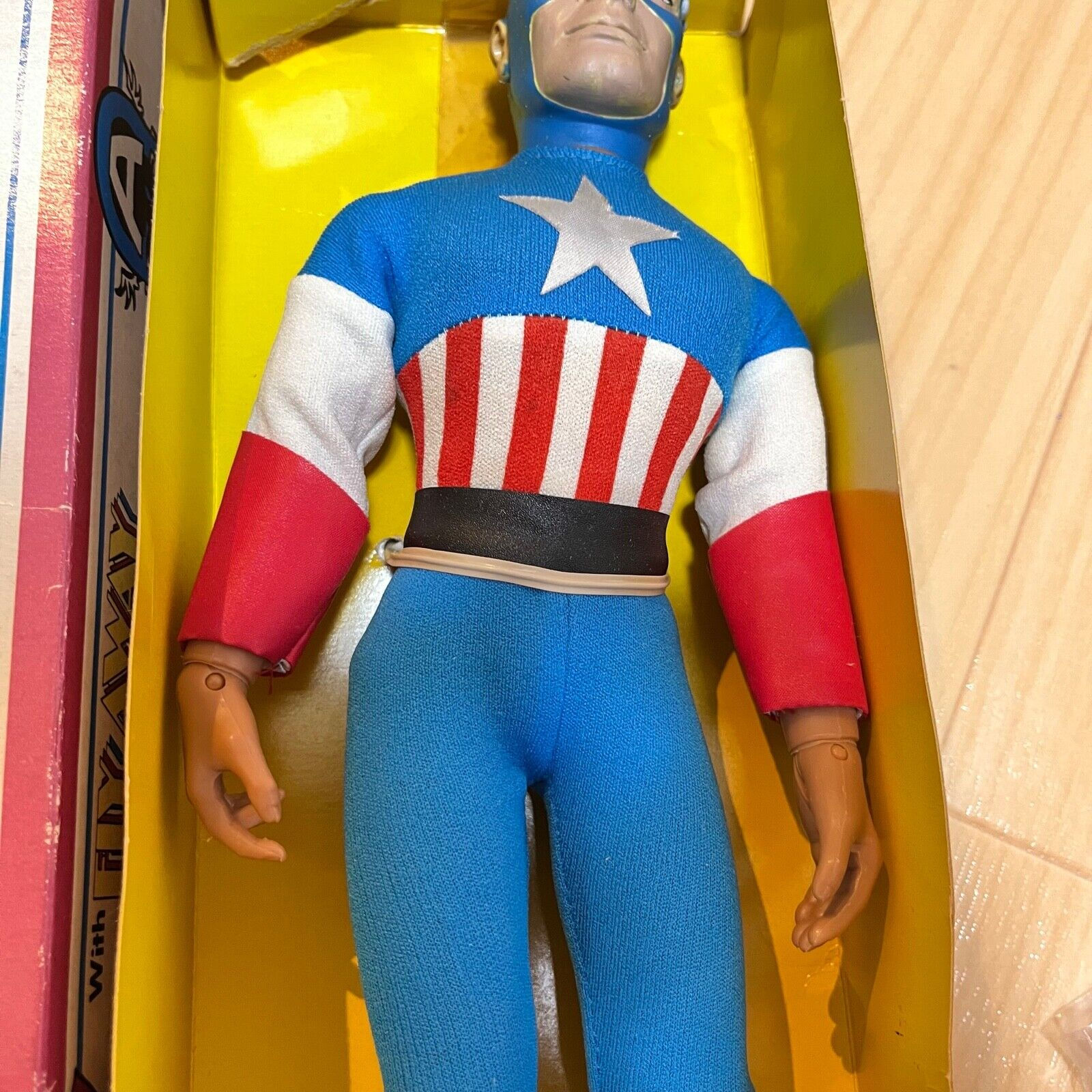 Wallpaper #sDGvNZMB5zzyi_yYAFdH12 Mego Captain America 12inch Action Figure Toy Doll Rare eBay