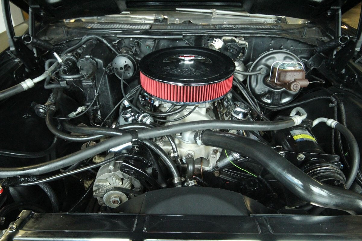 Wallpaper #jJ0MY5cBkAG5jTCHfq4s183 Big Block 454 V8 Th400 Auto 12 Bolt Rear 20 Us Mag Wheels Factory Ac