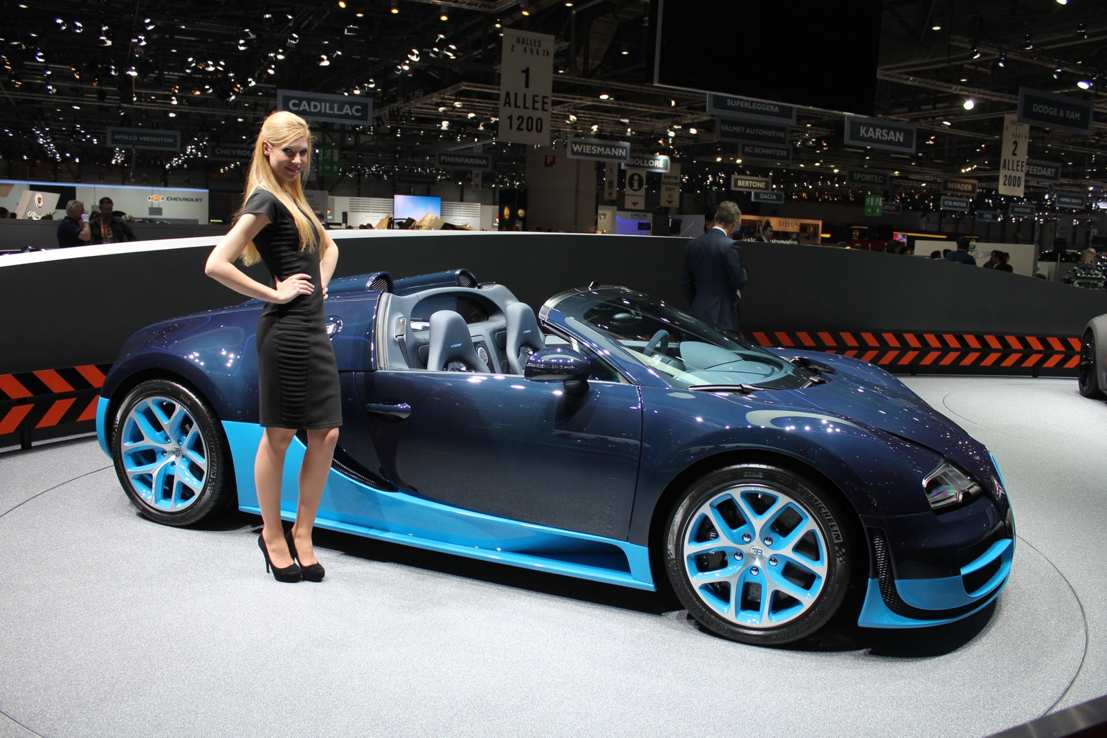 Wallpaper #ImhEGZMBSpphPi3-mhZ2156 Bugatti Veyron Grand Sport Vitesse Live Photos 2012 Geneva Motor Show