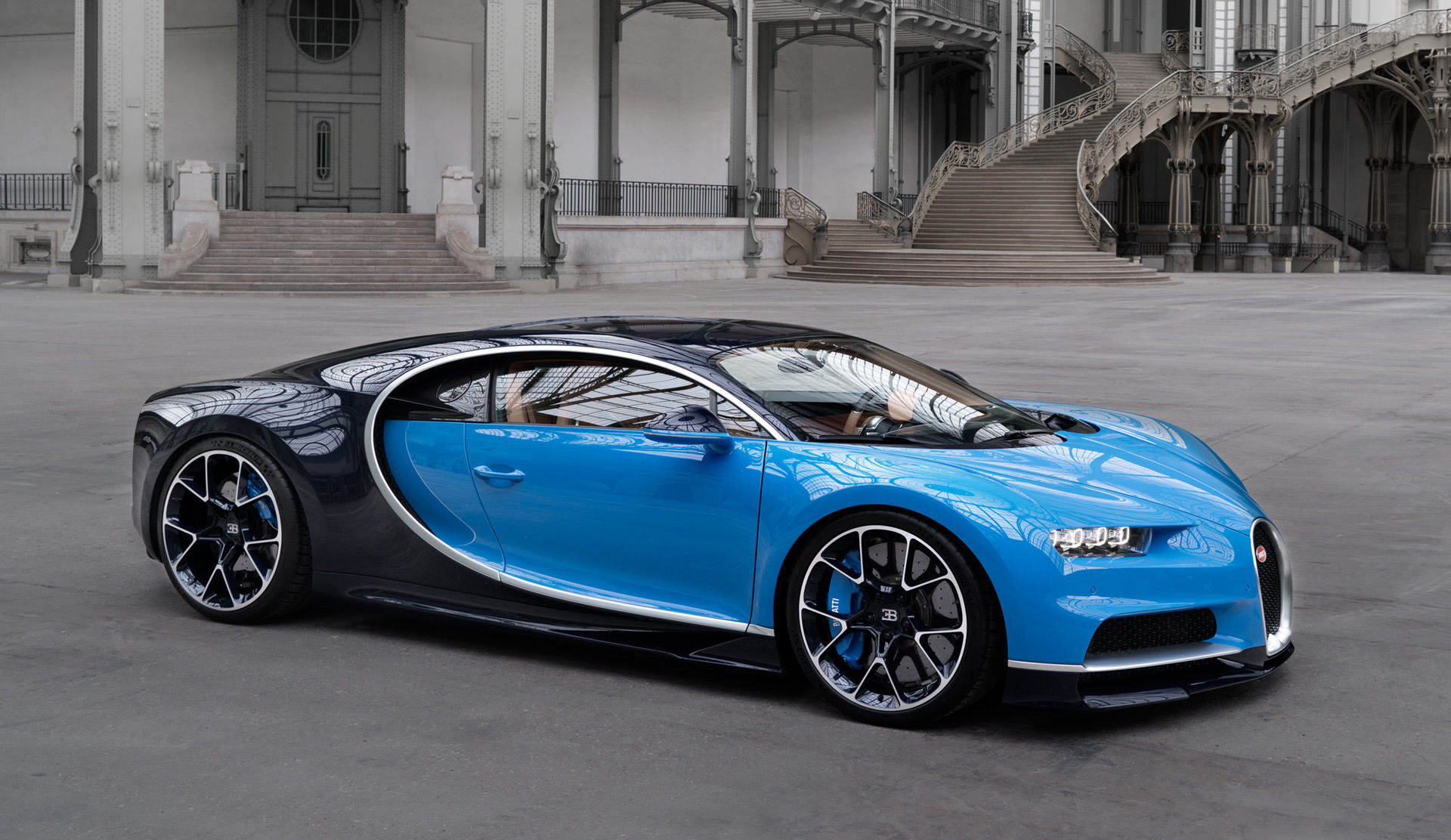 Wallpaper #3wO2ZpMBpyOg8YnEs9vY126 Why the Bugatti Chiron Looks the Way It Does