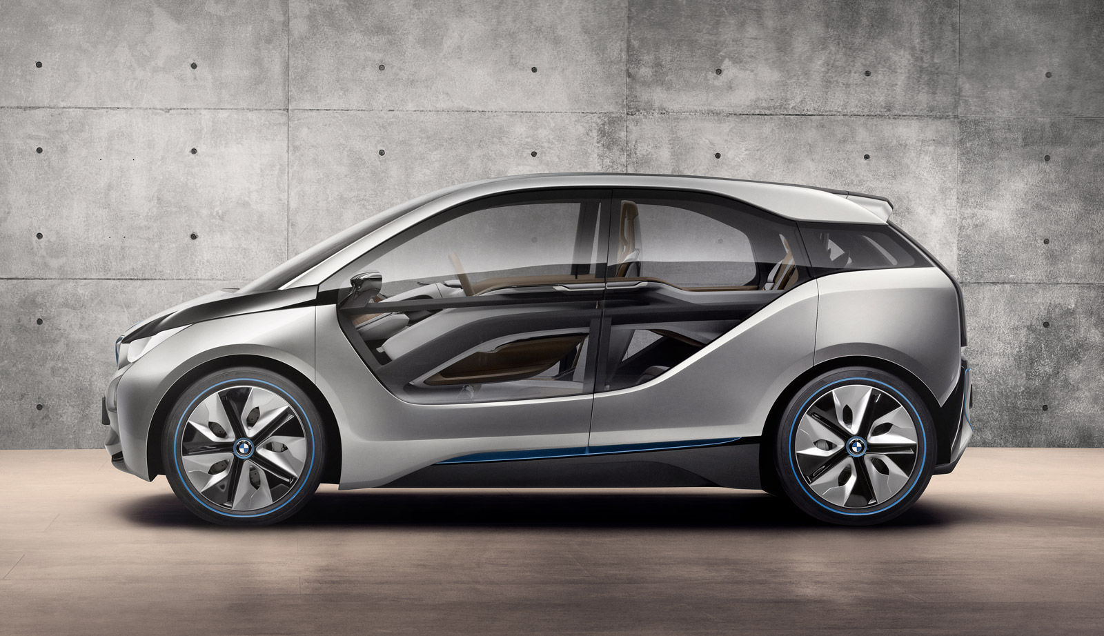 Wallpaper #131A8Y4Bnwiau_P6SAhU40 BMW I4 Concept Electric Coupe to Appear at La Show Report