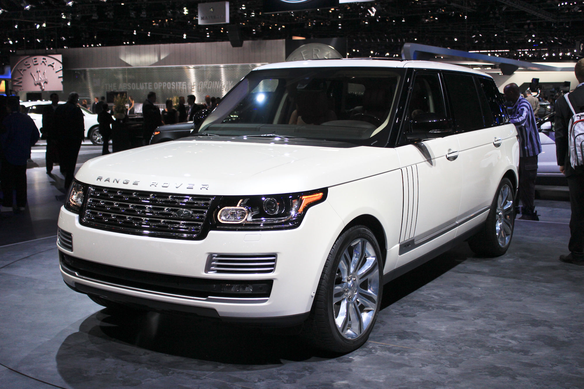 Wallpaper #yBkMEY8BtGB6xQ78nGC534 Latest Range Rovers Generate Four Month Waiting Lists