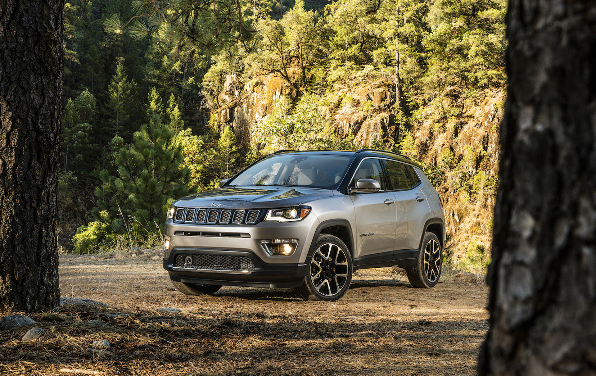 Wallpaper #ymcY7JIBSpphPi3-gVD1111 2017 Jeep Compass Launched in La New Small SUV for Growing Jeep Lineup
