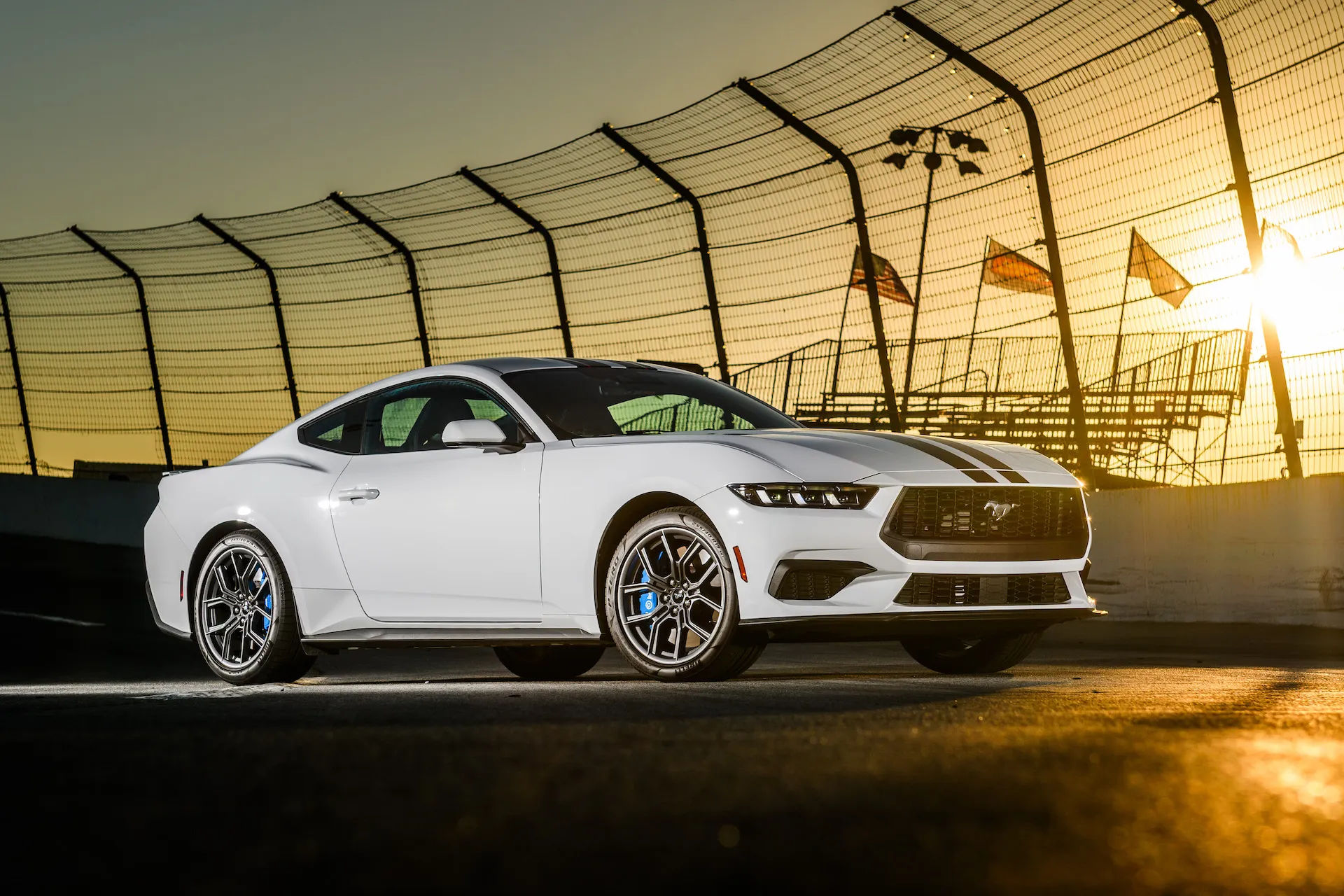 Wallpaper #PWfFDZMBSpphPi3-_OfY74 Review 2024 Ford Mustang Ecoboost Adds Tech Keeps Essence Car