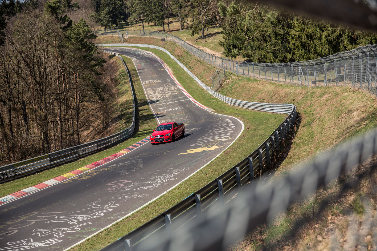 Wallpaper #g--OS5MBMN-XEVvVQjuy303 Bernie Ecclestone to Buy the Nurburgring Not Quite