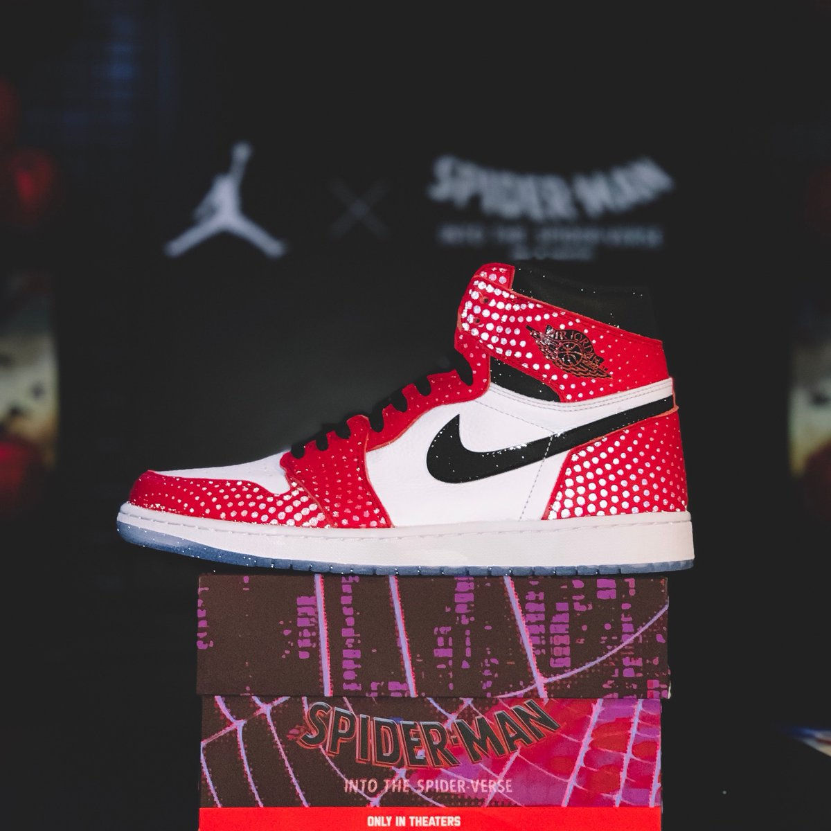 Wallpaper #74D73 Air Jordan 1 Retro High Og Spiderman Level Up