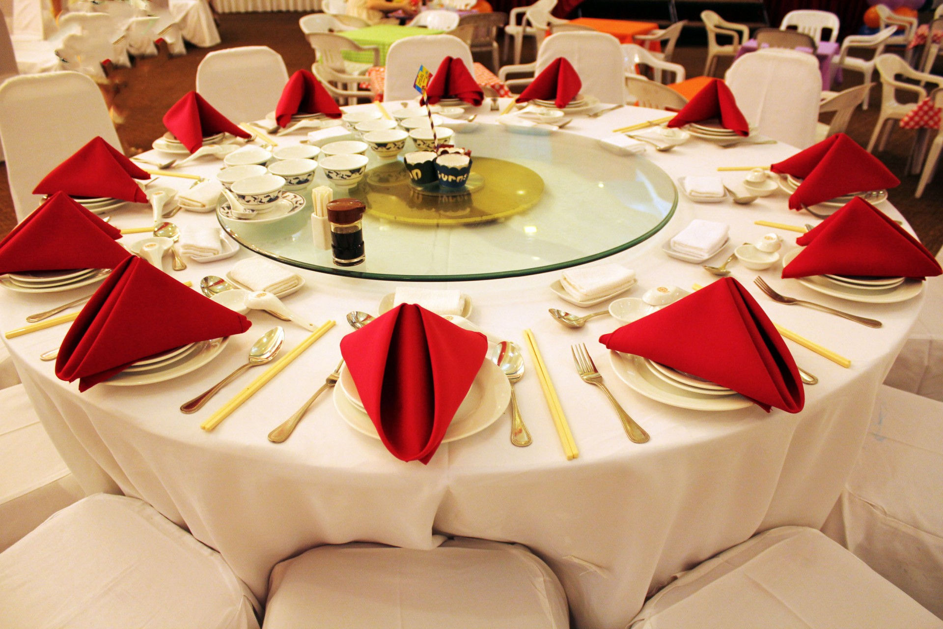 Wallpaper #7B0HLZMBlOZrFDOkWM3S562 Table Arrangement Free Stock Photo Public Domain Pictures