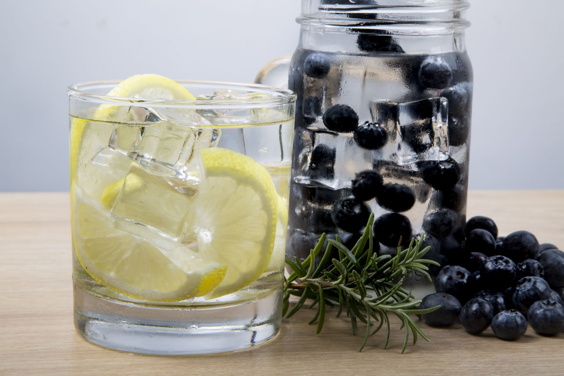 Wallpaper #GGfpAZMBSpphPi3-Wa1b266 Lemonade with Lemon and Blueberries Free Stock Photo Public Domain
