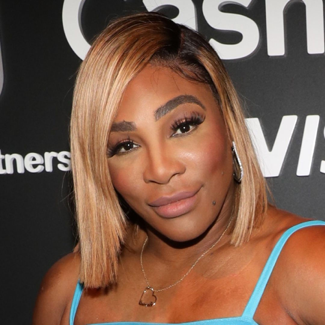 Wallpaper #9ho2UJMB1yWOL4qgrn_E333 Serena Williams Looks Like a Gothic Mermaid in Unexpected Sequin Gown