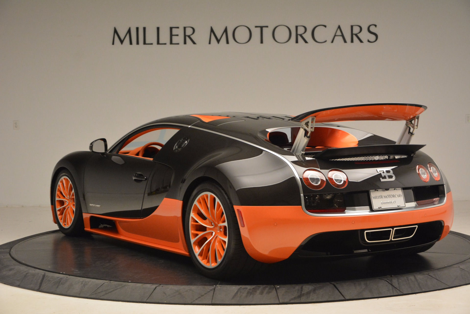 Wallpaper #Z2fa9ZIBSpphPi3-aIFt110 Pre Owned 2012 Bugatti Veyron 164 Super Sport for Sale Miller