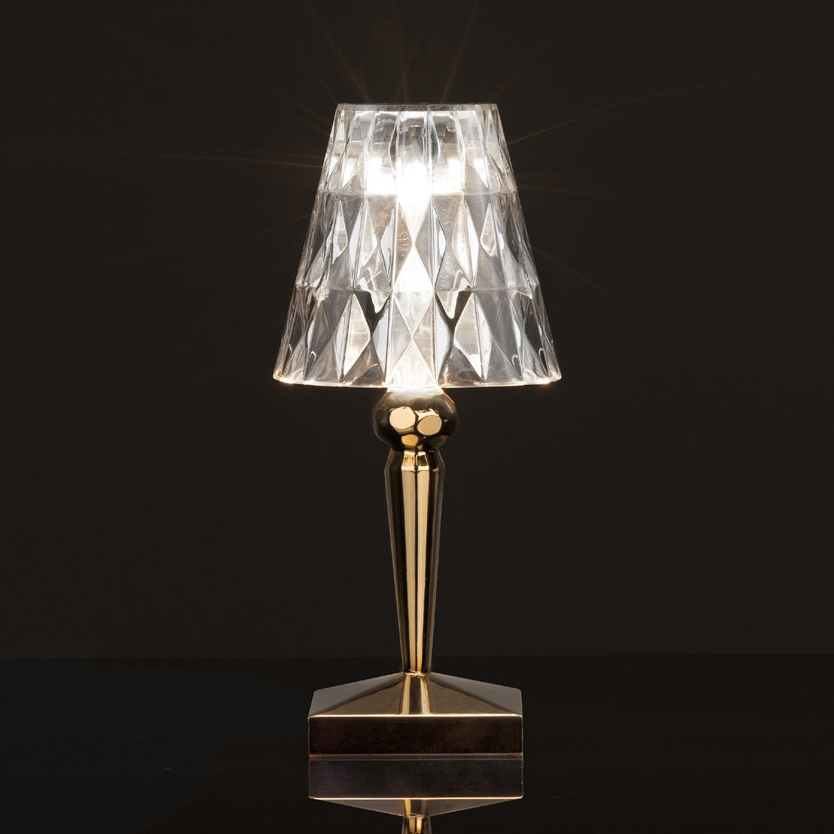 Wallpaper #rWcYBpMBSpphPi3-fr9I137 Battery Table Lamp from Kartell in the Shop