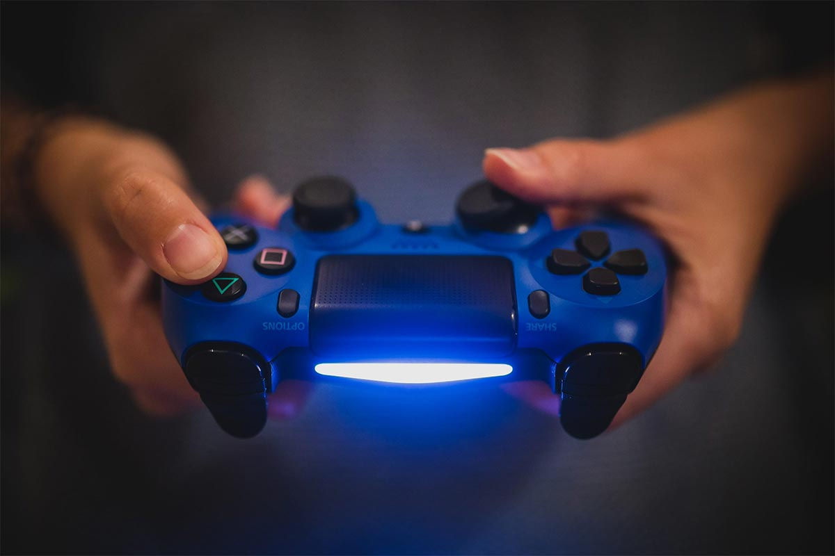 Wallpaper #9RmtFY8BtGB6xQ783mua50 The Best Designed Video Game Controllers Colliers News
