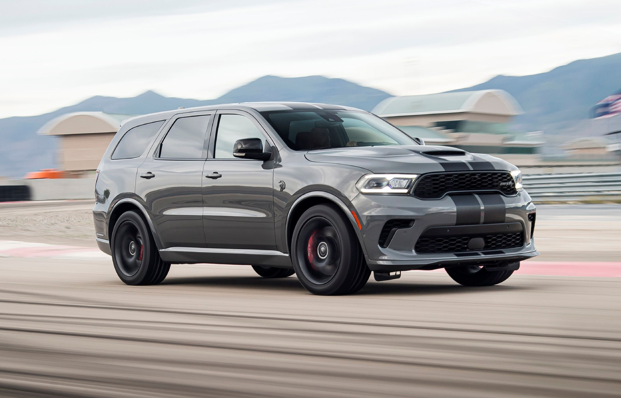 Wallpaper #BZ-aWJMBcUVgGJNo97Ey295 Dodge Durango Srt Hellcat Volta a Ser Oferecido Em 2023 Nos Eua Com