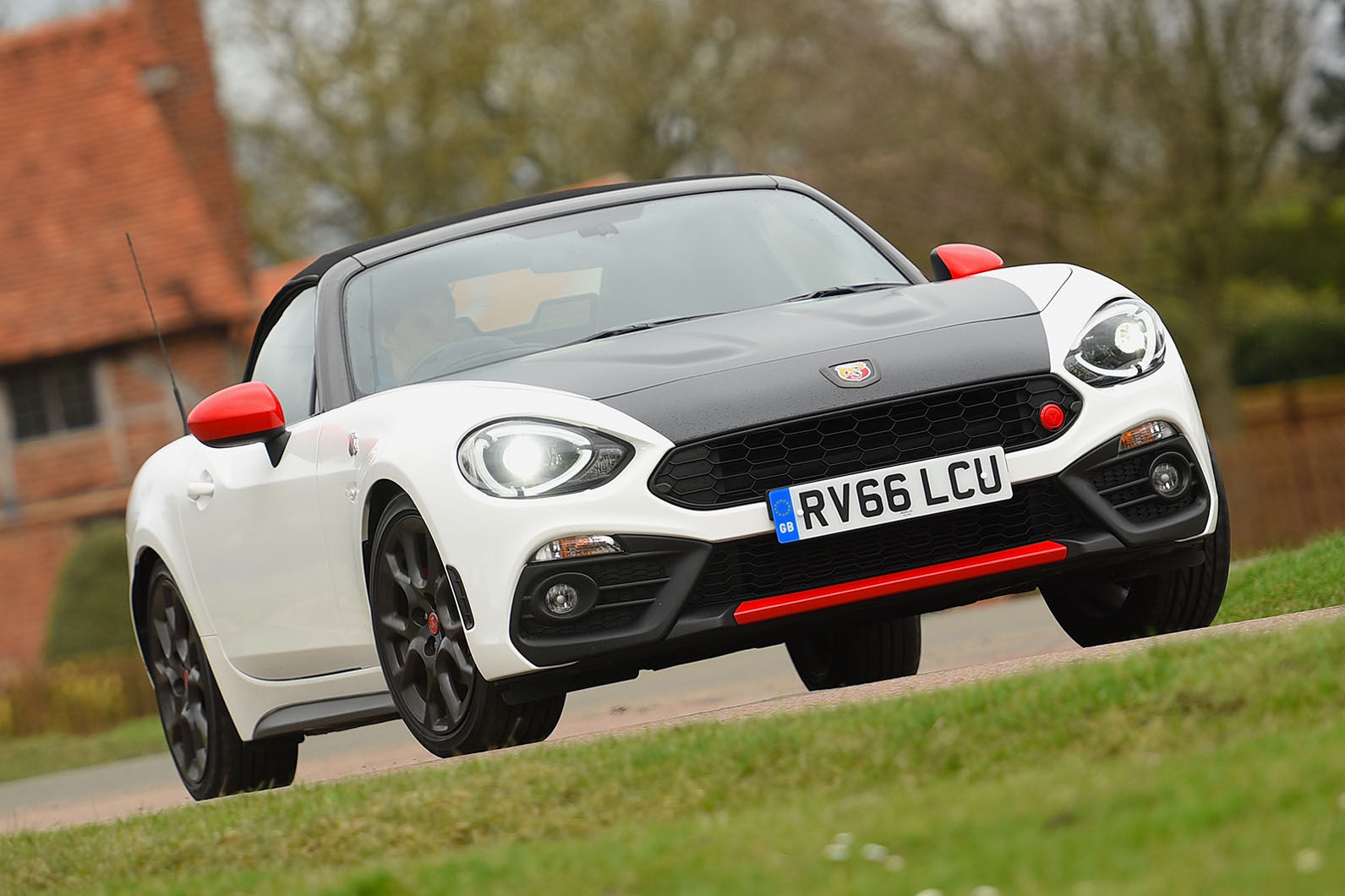Wallpaper #VX0c8Y4Bnwiau_P6tQhp56 Abarth 124 Spider Review 2021 Autocar