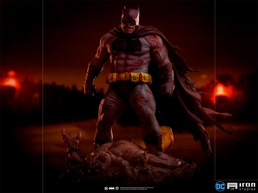 Wallpaper #uGf--JIBSpphPi3-GYvX196 The Dark Knight Returns Batman Statue by Iron Studios the Toyark News