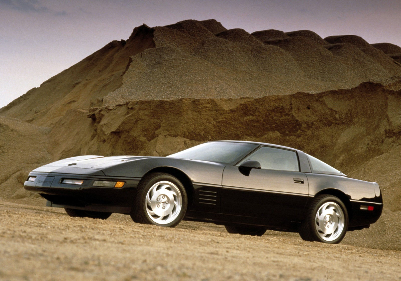 Wallpaper #-Gd-AZMBSpphPi3-aqp5221 Why Does the Corvette C4 Get So Much Hate