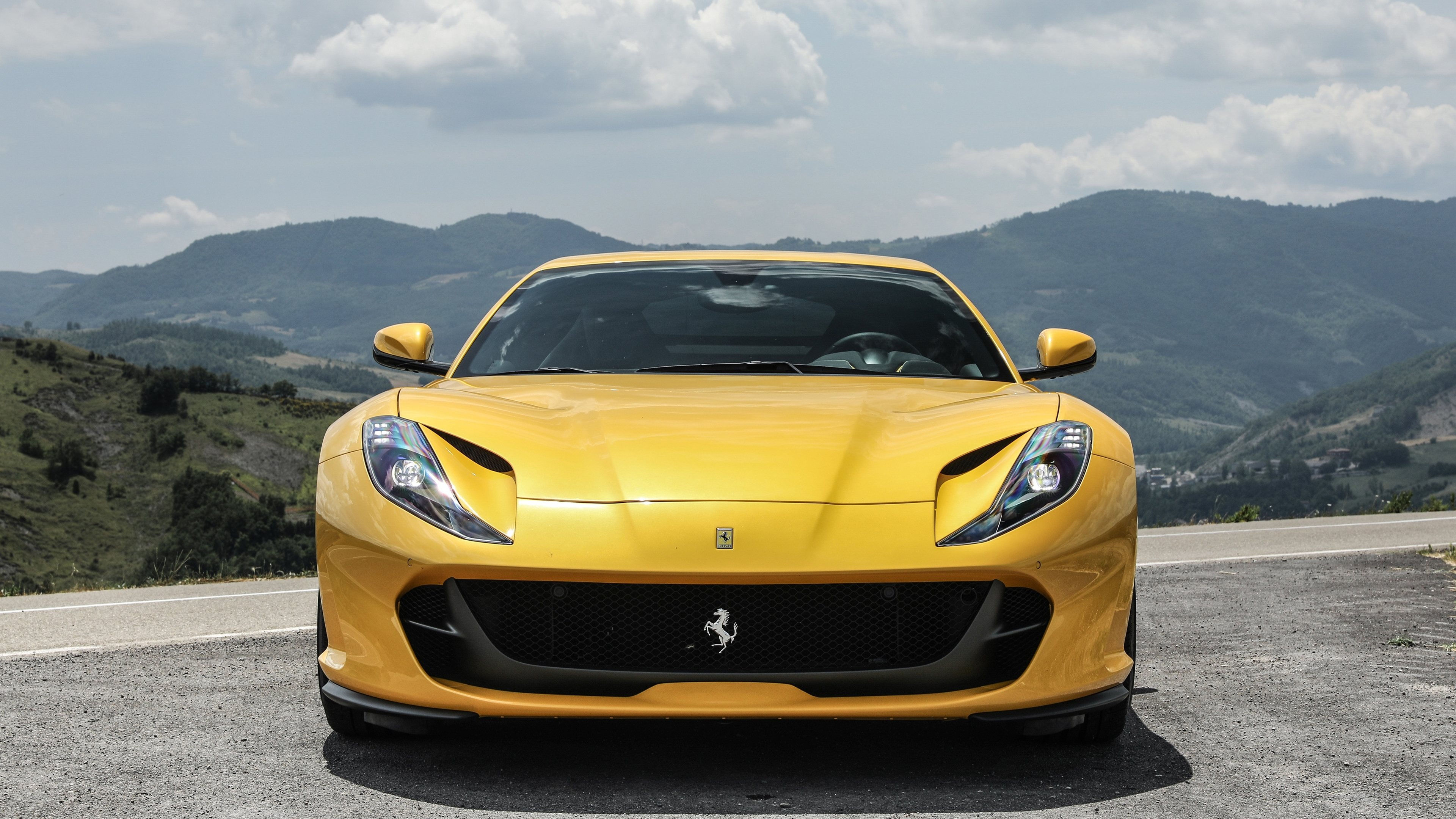 Wallpaper #3hlyI48BtGB6xQ78SYOd1 Yellow Ferrari 812 Superfast Wallpaper 50437 Baltana