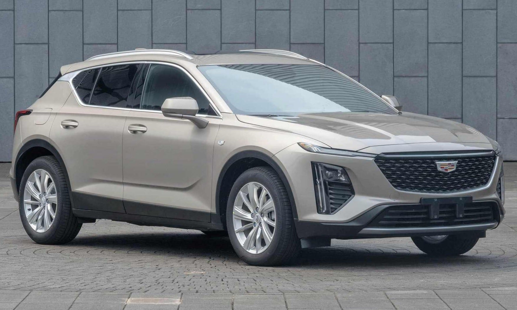 Wallpaper #P1PwNJMBYjRkjcHsl-gO287 Cadillac Gt4 is a Sporty Compact Crossover SUV for China