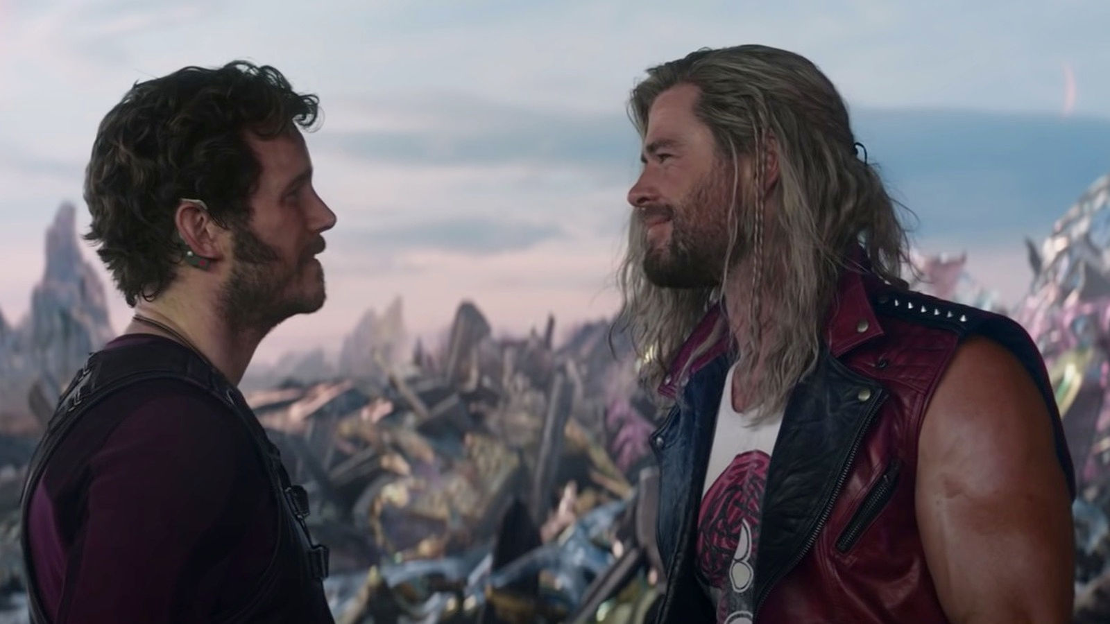 Wallpaper #0GcF-ZIBSpphPi3-IIuc291 Thor Love and Thunder Trailer Great Odins Raven the New Trailer for