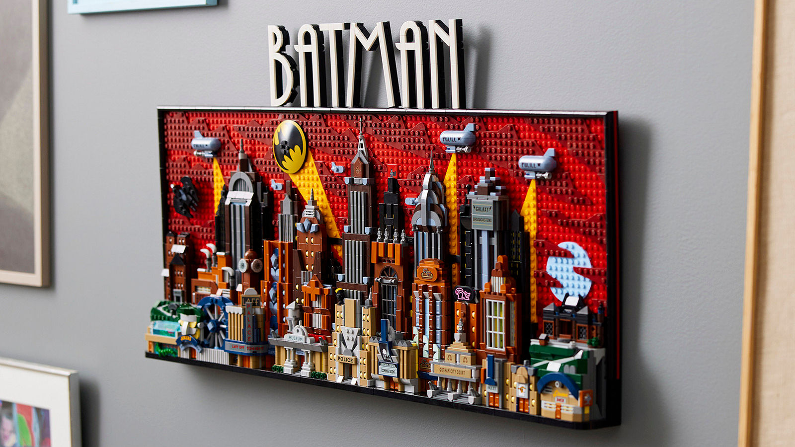 Wallpaper #7v9La5MB3lSXT3zUpufb271 Cool Stuff Lego Reveals Gotham Citys Building Brick Skyline from