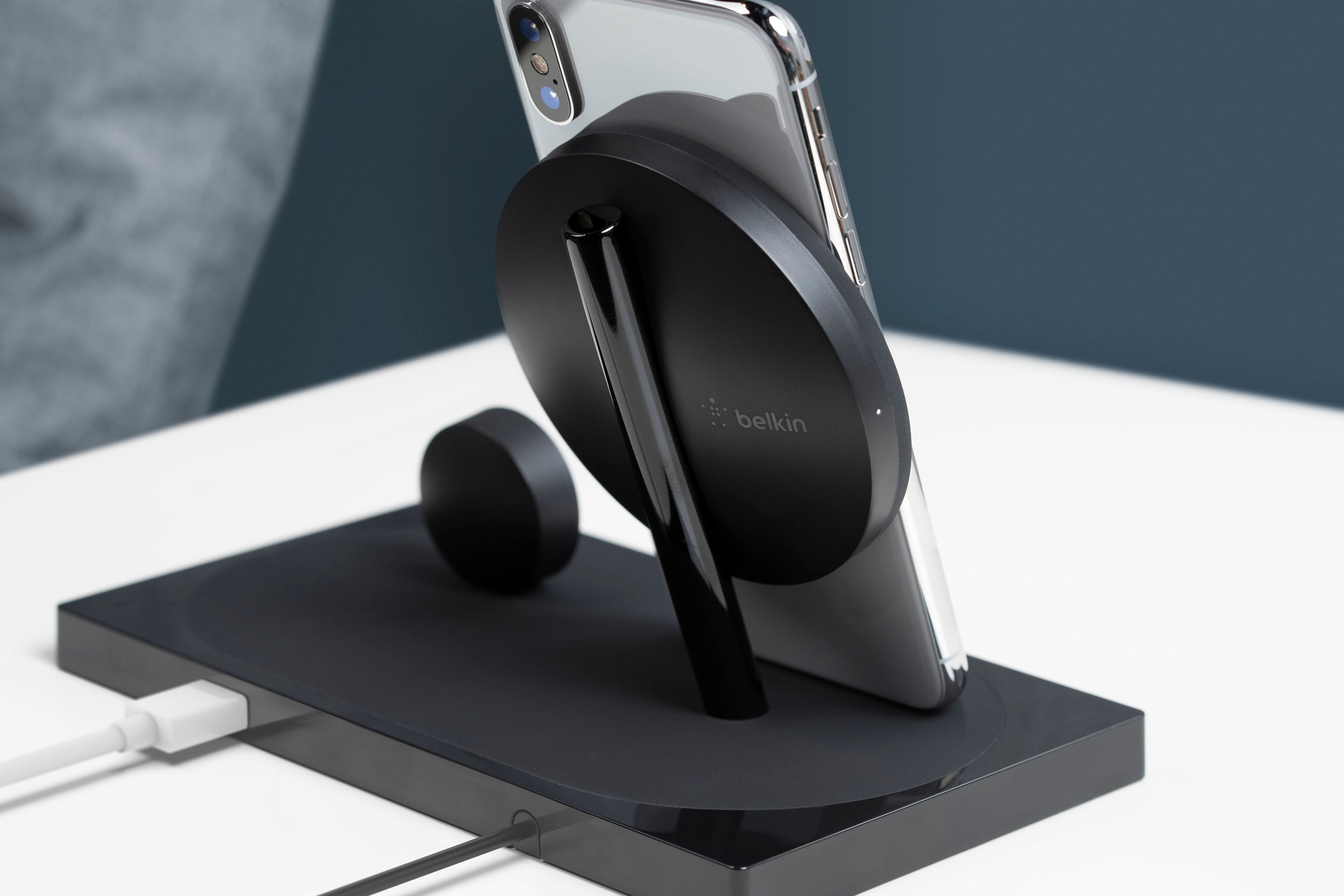 Wallpaper #bGc1EZMBSpphPi3-VPYa139 Belkin Introduces Boostup Wireless Charging Dock Enhanced for iPhone Xs