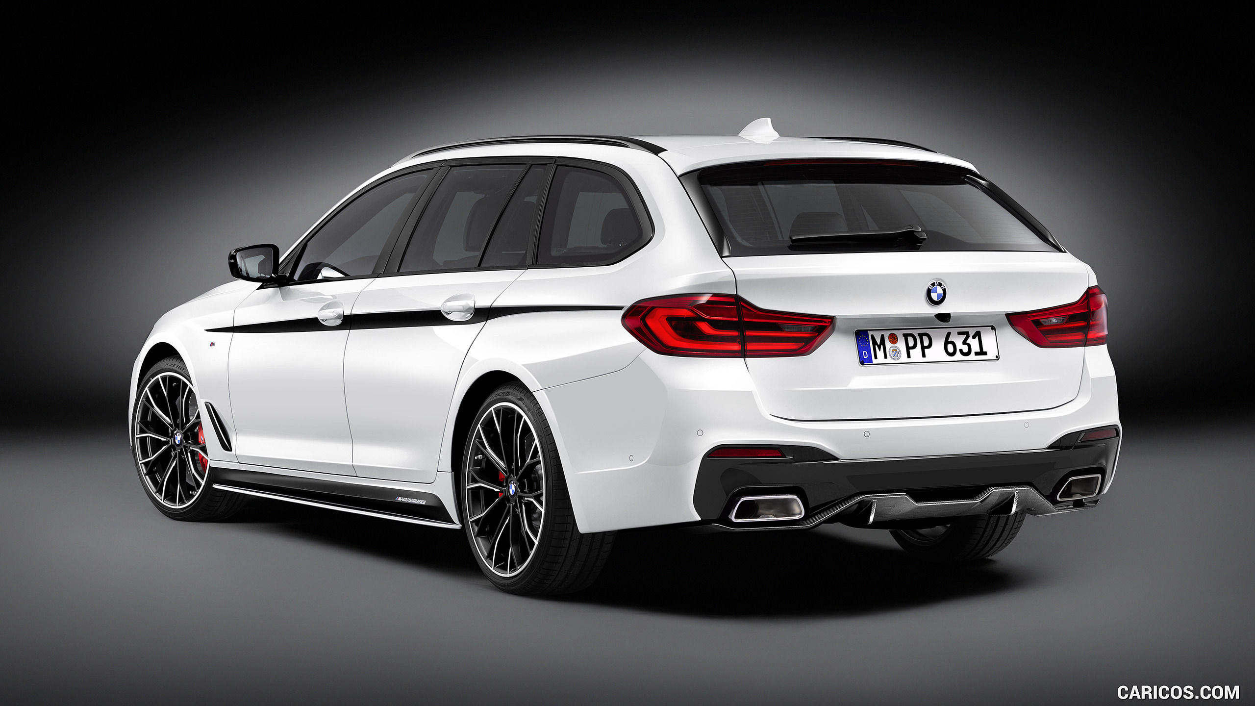 Wallpaper #02iZIZMBSpphPi3-HDBZ126 2018 BMW 5 Series Touring with M Performance Parts Rear Three Quarter
