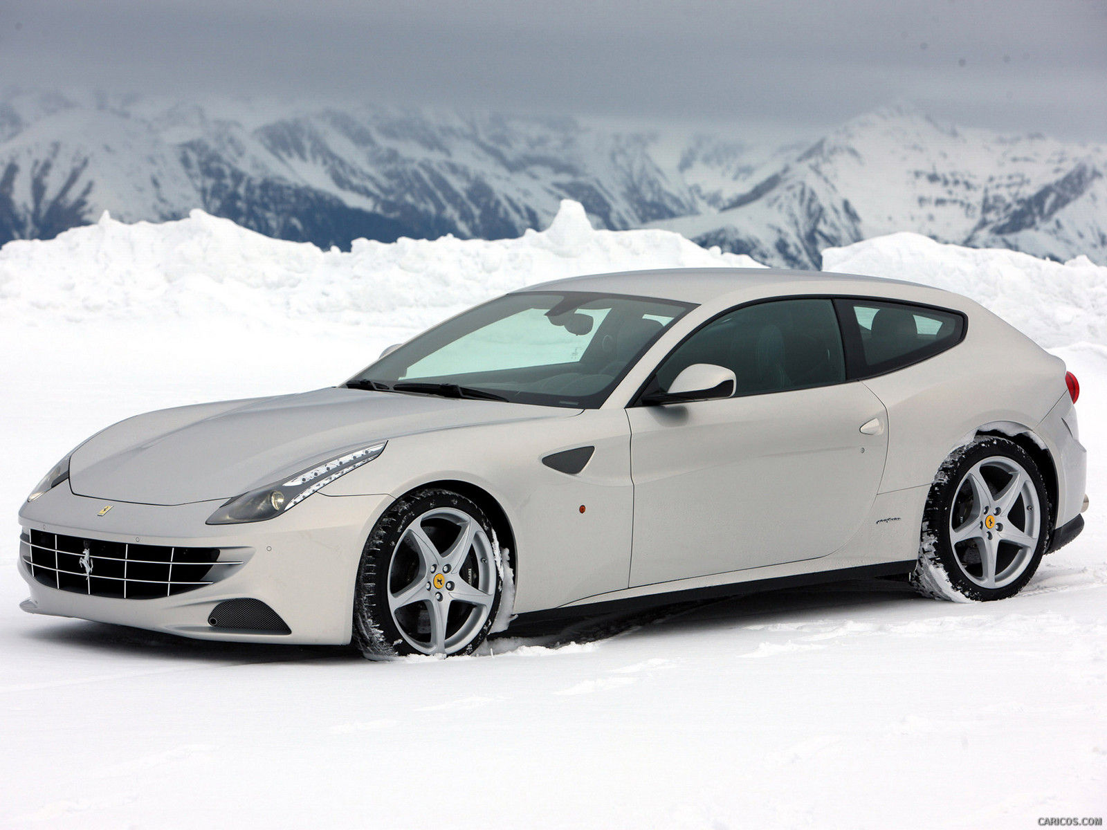 Wallpaper #zUWmkI4B7YBJg1BVB50b50 Ferrari Ff on Snow Front Wallpaper 75 1600x1200