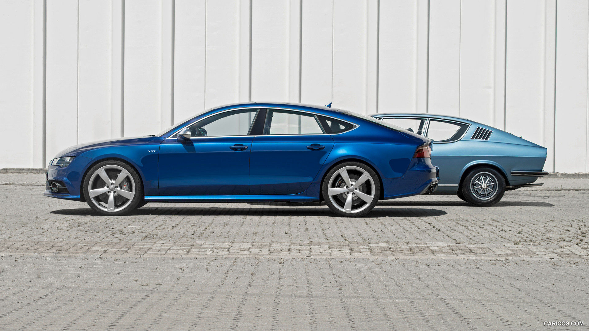 Wallpaper #AGhmGZMBSpphPi3--xeo29 2015 Audi S7 Sportback Sepang Blue and Audi 100 Coupe S Blue