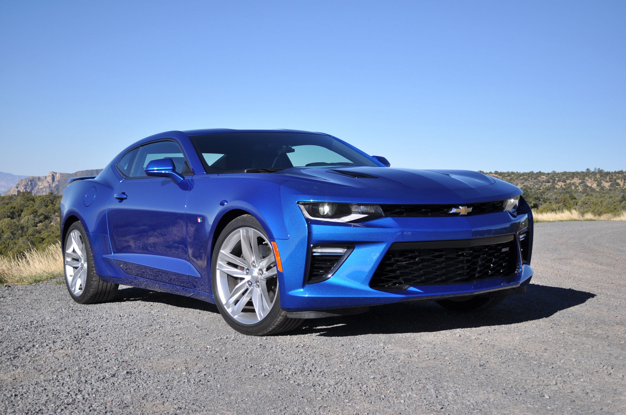 Wallpaper #k33-8Y4Bnwiau_P6Nwop32 Chevy Camaro Ss Motor Authoritys Best Car to Buy 2016