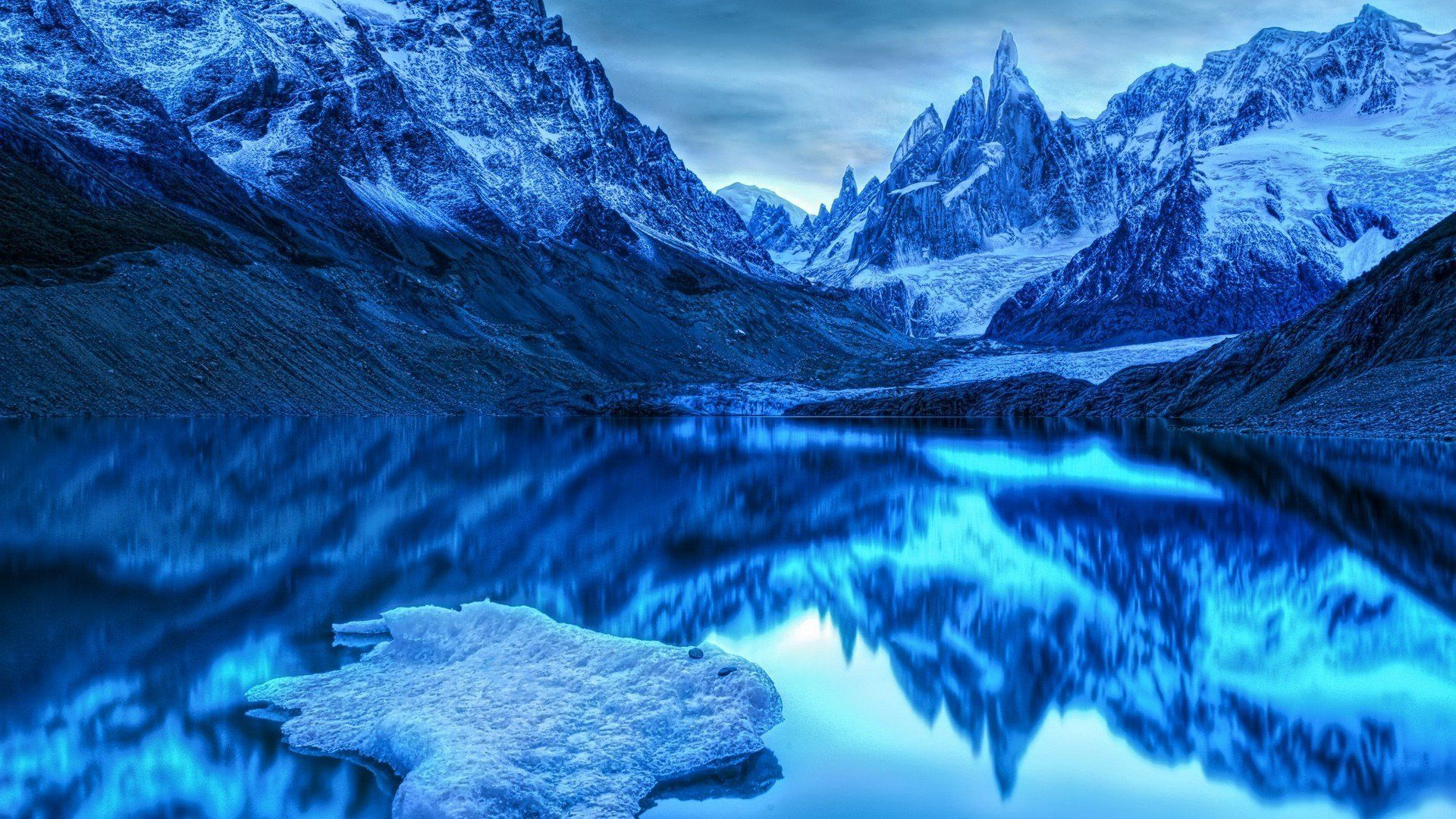 Wallpaper #GxmdNo8BtGB6xQ78uKP232 A Very Cool Icey Mountain Background Rbeamazed