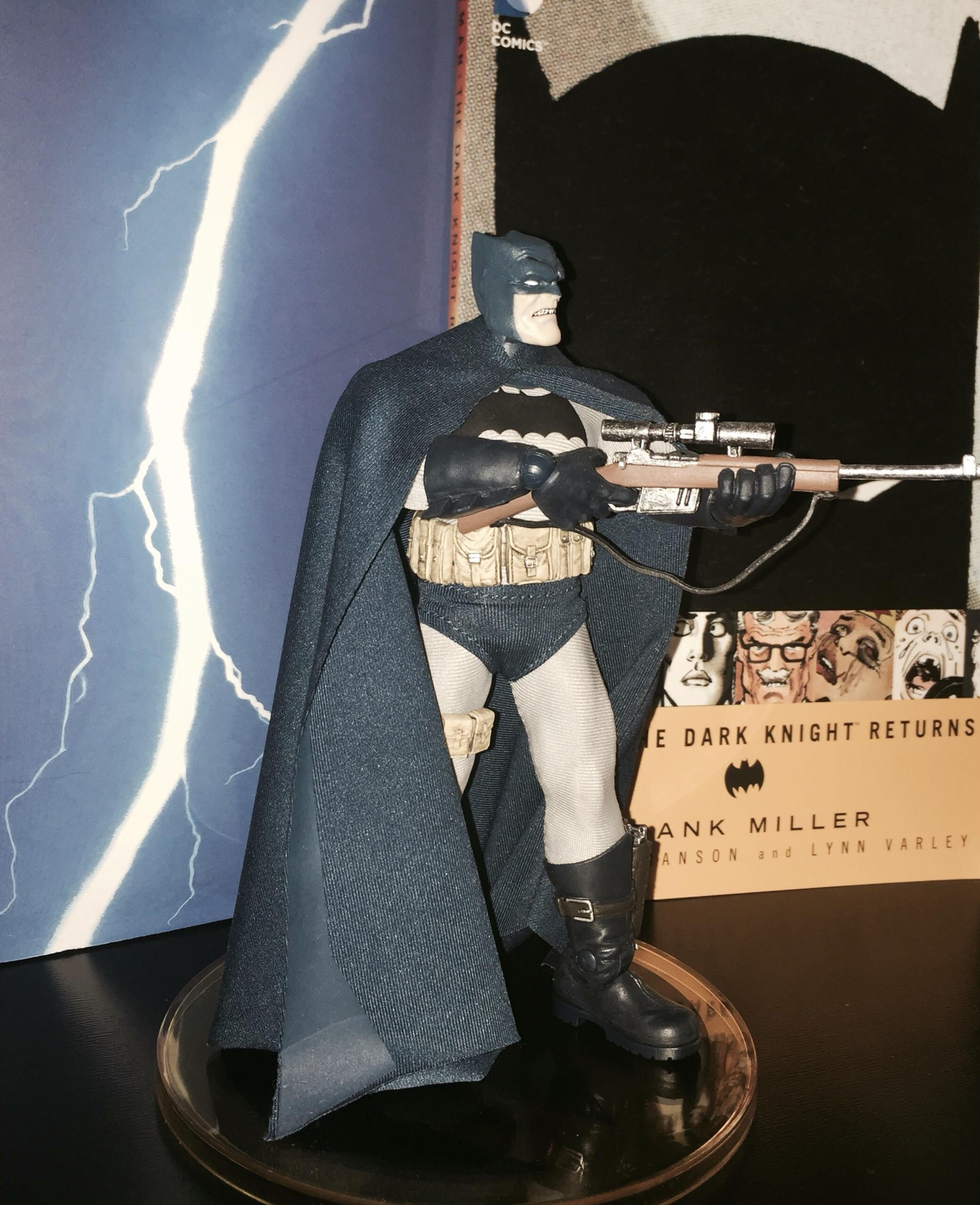 Wallpaper #e-pIVpMBlwTYPL18yQ8_126 The Dark Knight Returns Ractionfigures