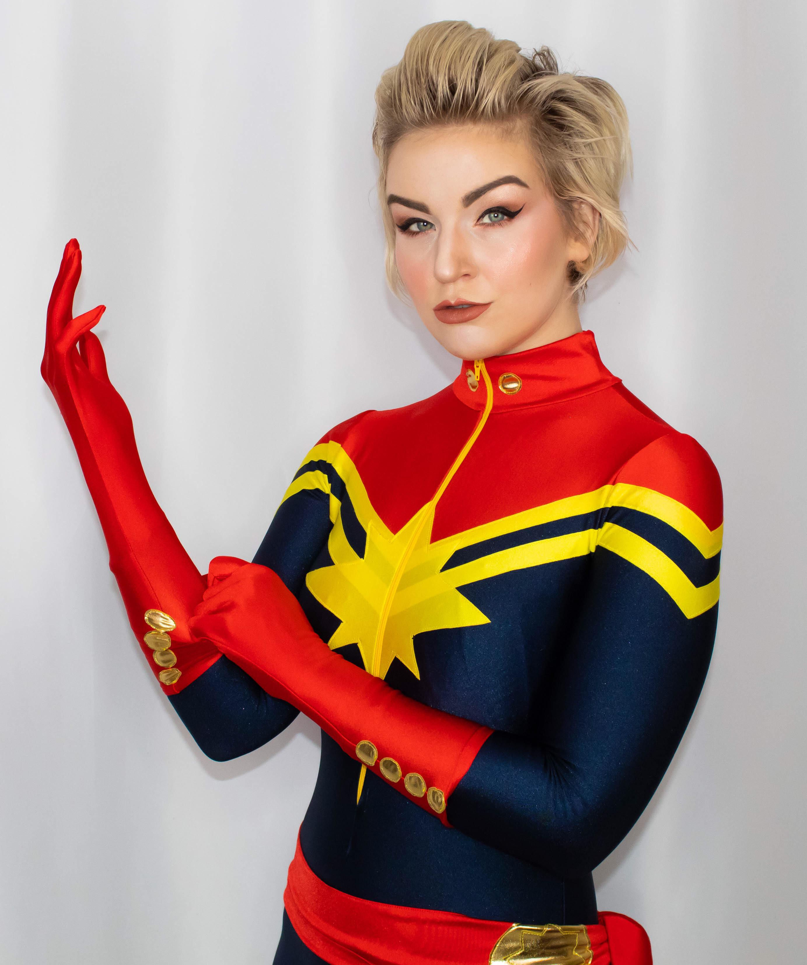 Wallpaper #qjELNpMB5zzyi_yYO1iF163 Captain Marvel by at Xenazeitgeist Self Rcosplaybabes