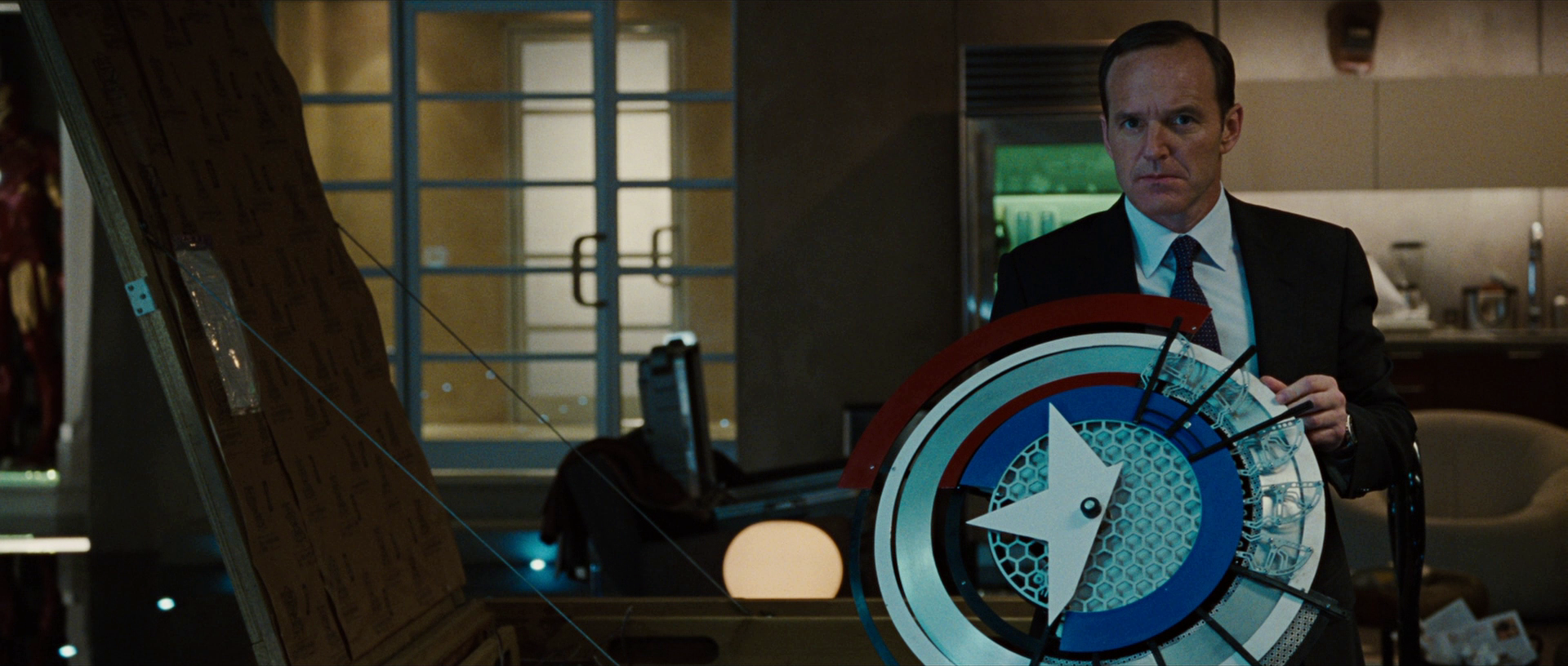 Wallpaper #rGe8EZMBSpphPi3-P_jP296 In Iron Man 2 as Tony is Trying to Invent a New Element Agent Coulson