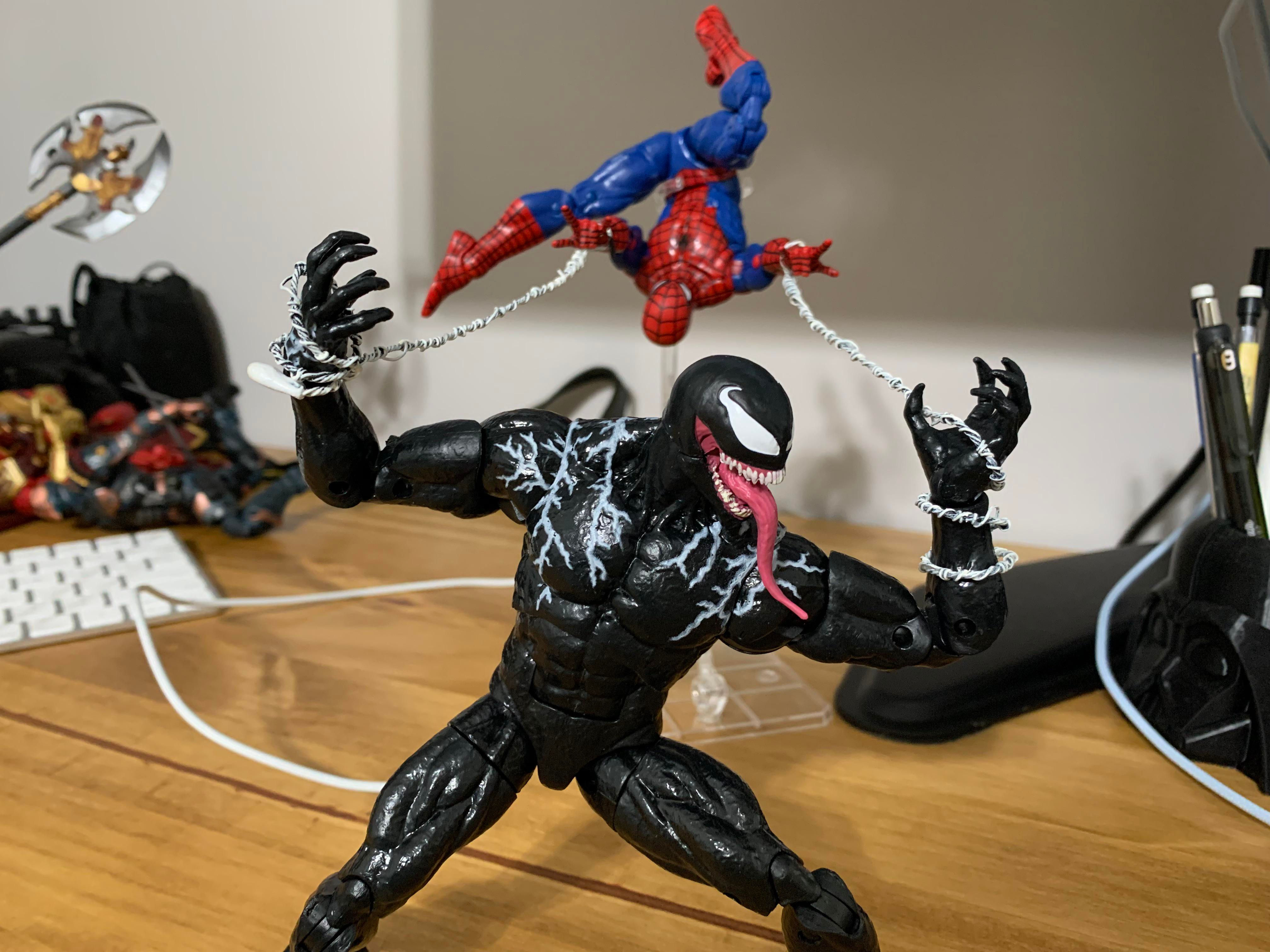 Wallpaper #82dGAZMBSpphPi3-KqlJ179 Just Playing with My New Venom and Webs Ractionfigures