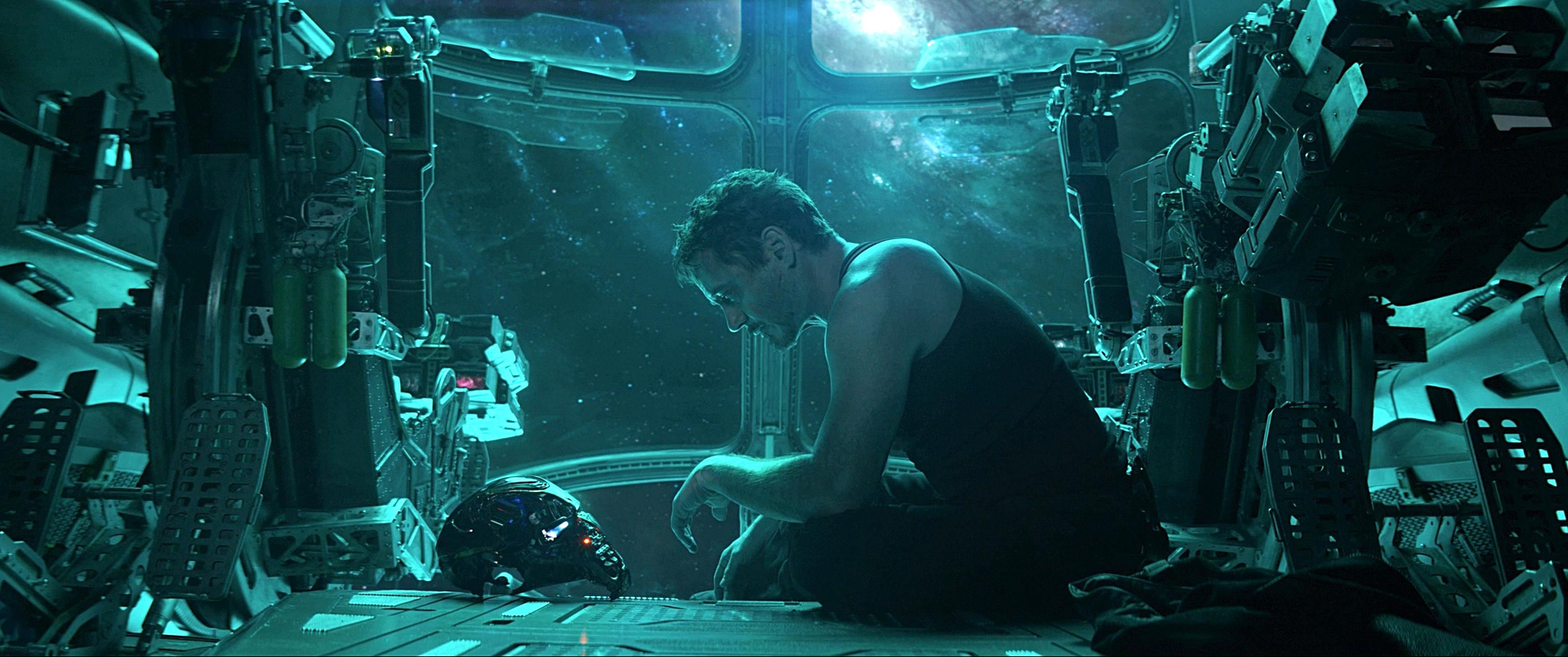 Wallpaper #PqWgOJMBVBiSkHCaMY6d334 Tony Stark in Space from Avengers Endgame Trailer 3440x1440 R