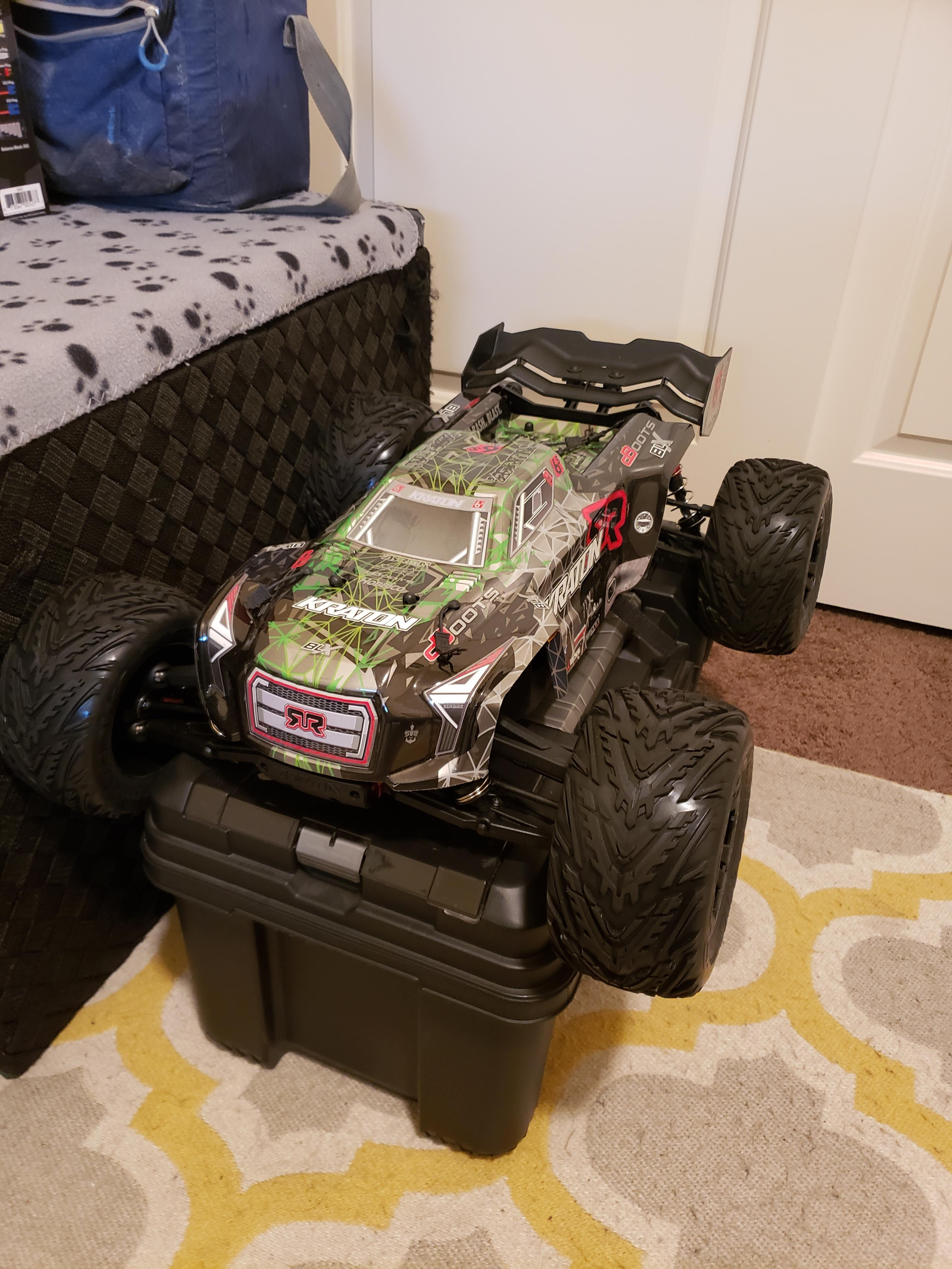 Wallpaper #5hlAM48BtGB6xQ78DJk_46 Got My First Ever Rc Car from My Boss This Thing is Awesome Rrccars