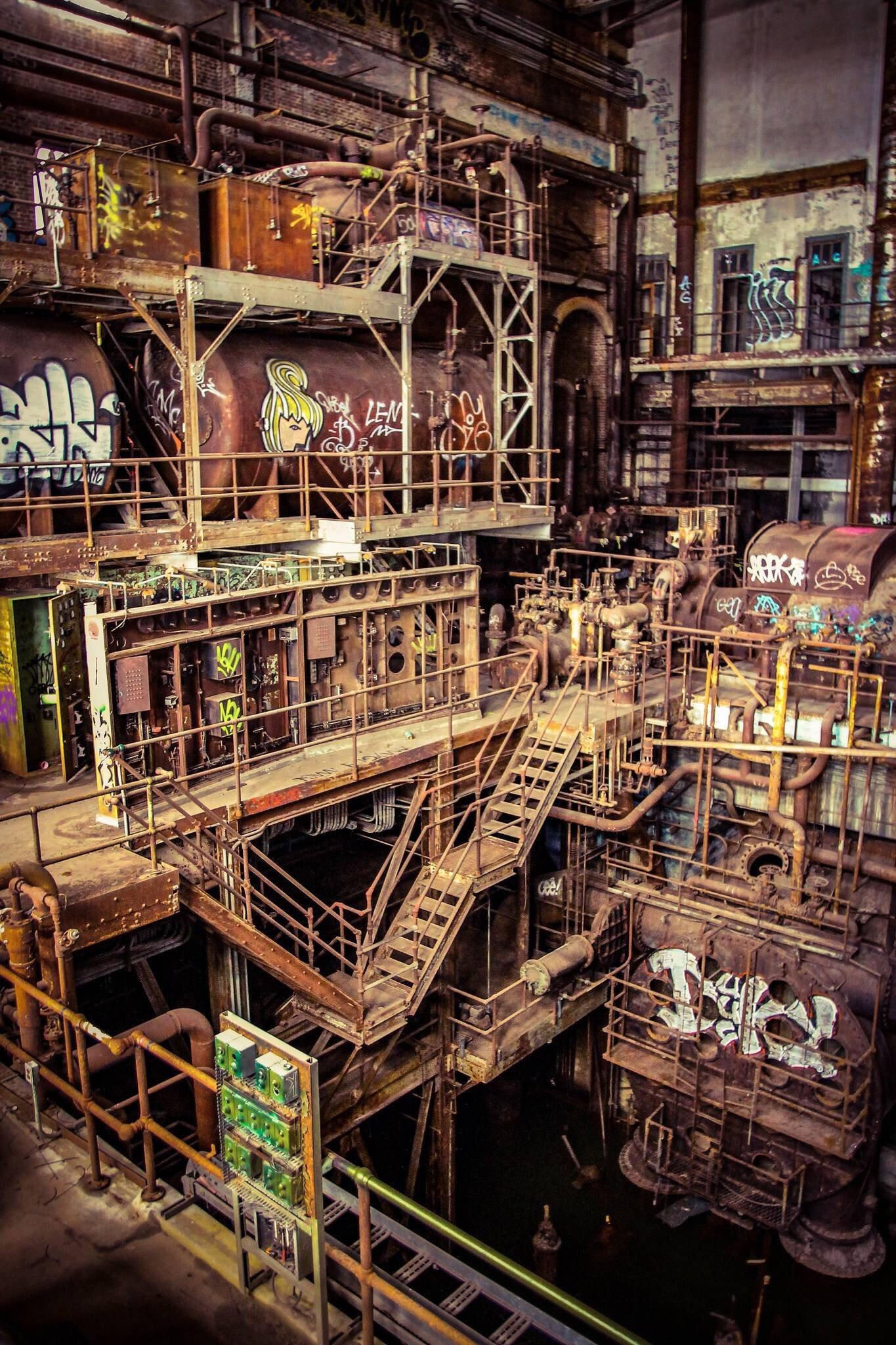 Wallpaper #SBnnHo8BtGB6xQ78kHoW37 Abandoned Power Plant X Post Rcyberpunk Rgraffiti