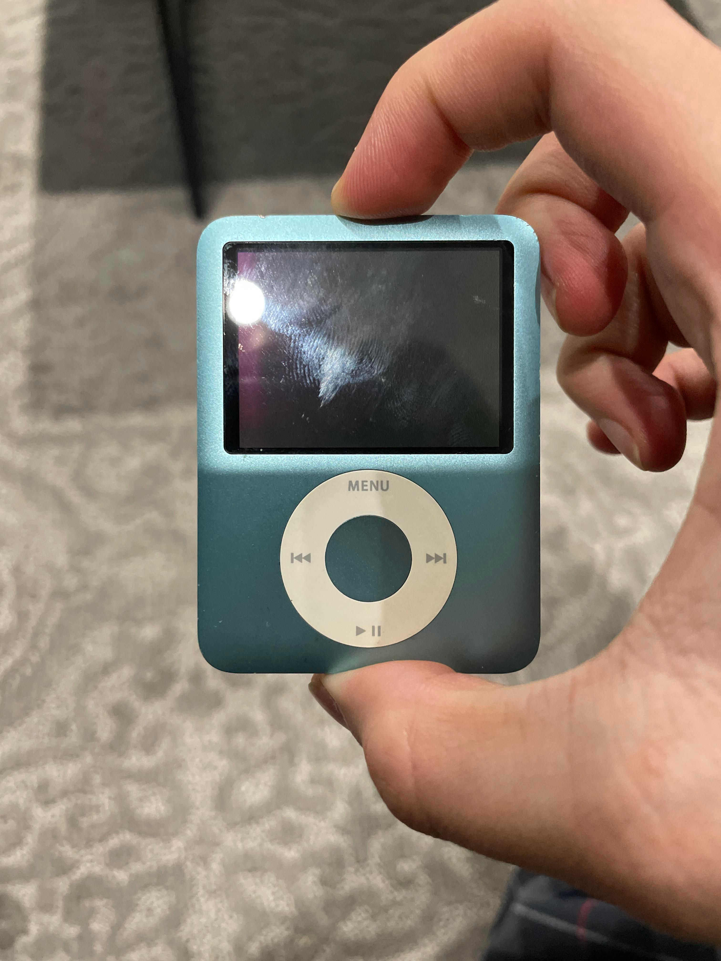 Wallpaper #m1MLNZMBYjRkjcHs_-ju159 Found My Old iPod Nano Gen 3 Any Way I Can Put Games on Here Rock Box