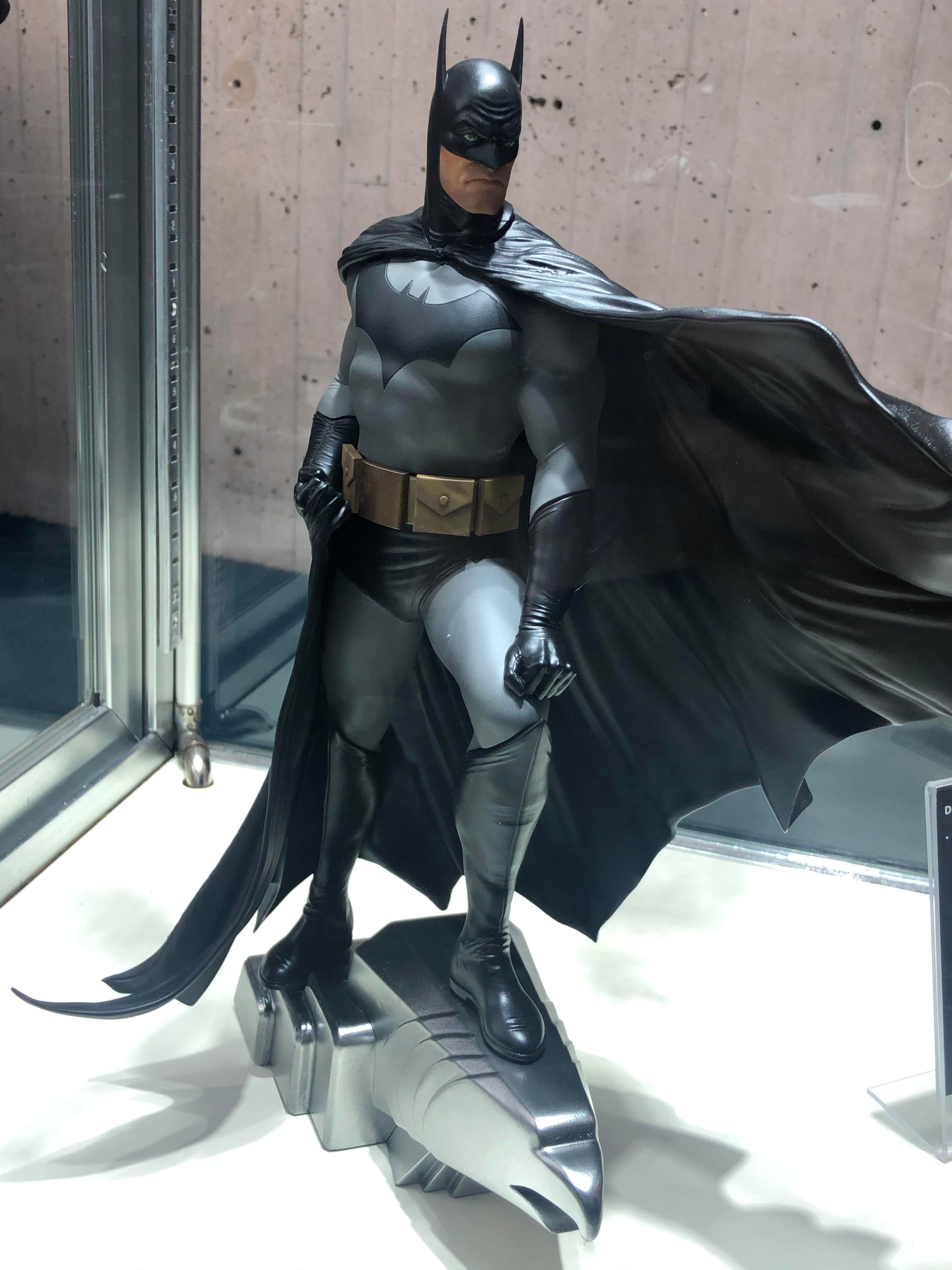 Wallpaper #nkIvPZMBOBpx0NhmCsP7123 DC Designer Series Batman Statue by Alex Ross Slated for a 2020