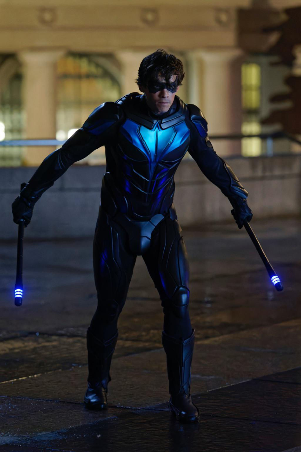 Wallpaper #Jxk8LY8BtGB6xQ78p5Kj35 What Do You Think of Nightwings Suit in Titans Rnightwing