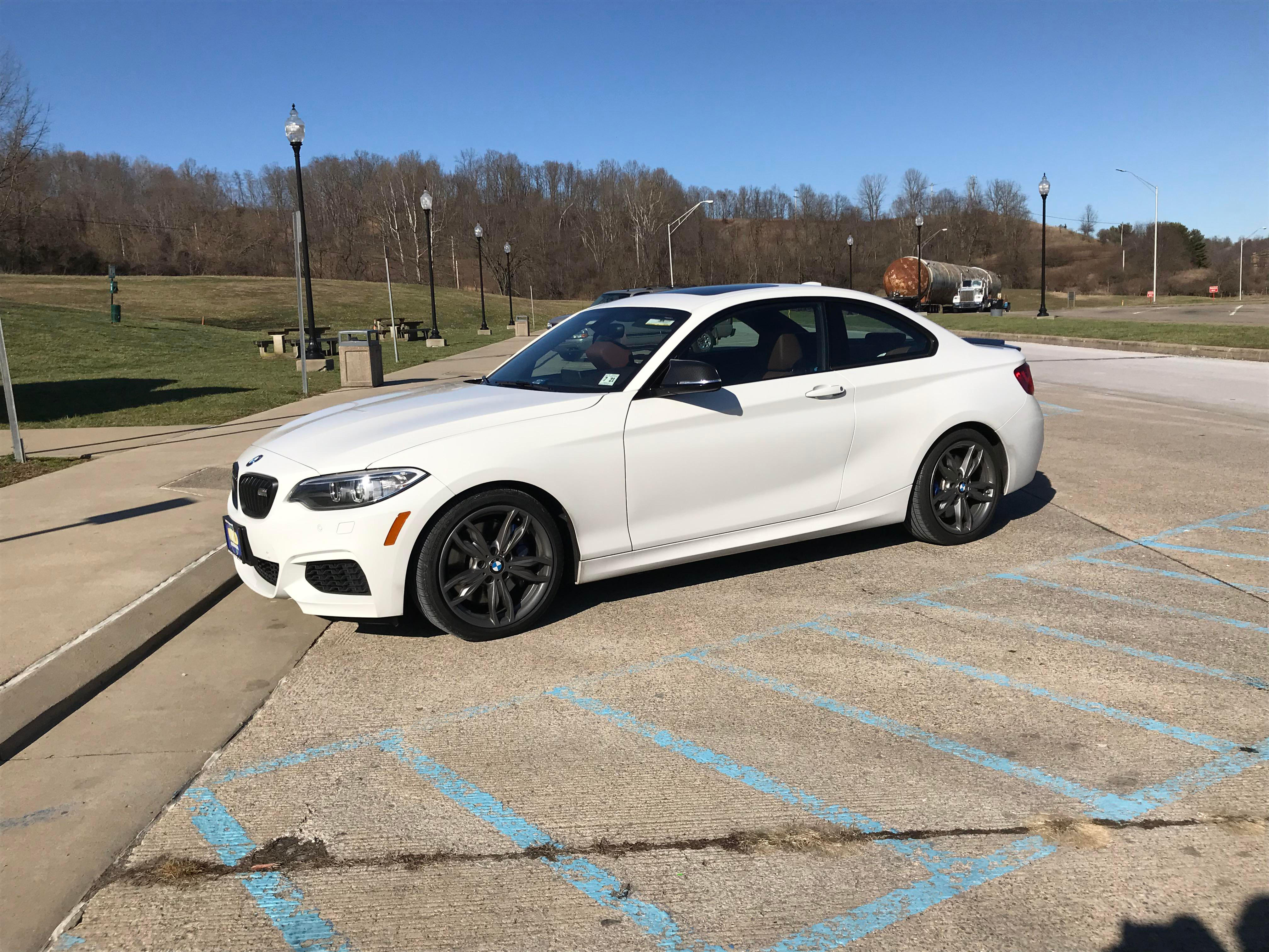 Wallpaper #a2597 01 BMW Ix Xdrive40 Sport Alpine White Paul Tans Automotive News