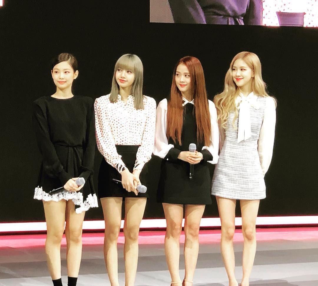 Wallpaper #TmhTI5MBSpphPi3-DjWF31 190328 Blackpink at Seoul Motor Show as Kia Motors Global Ambassadors
